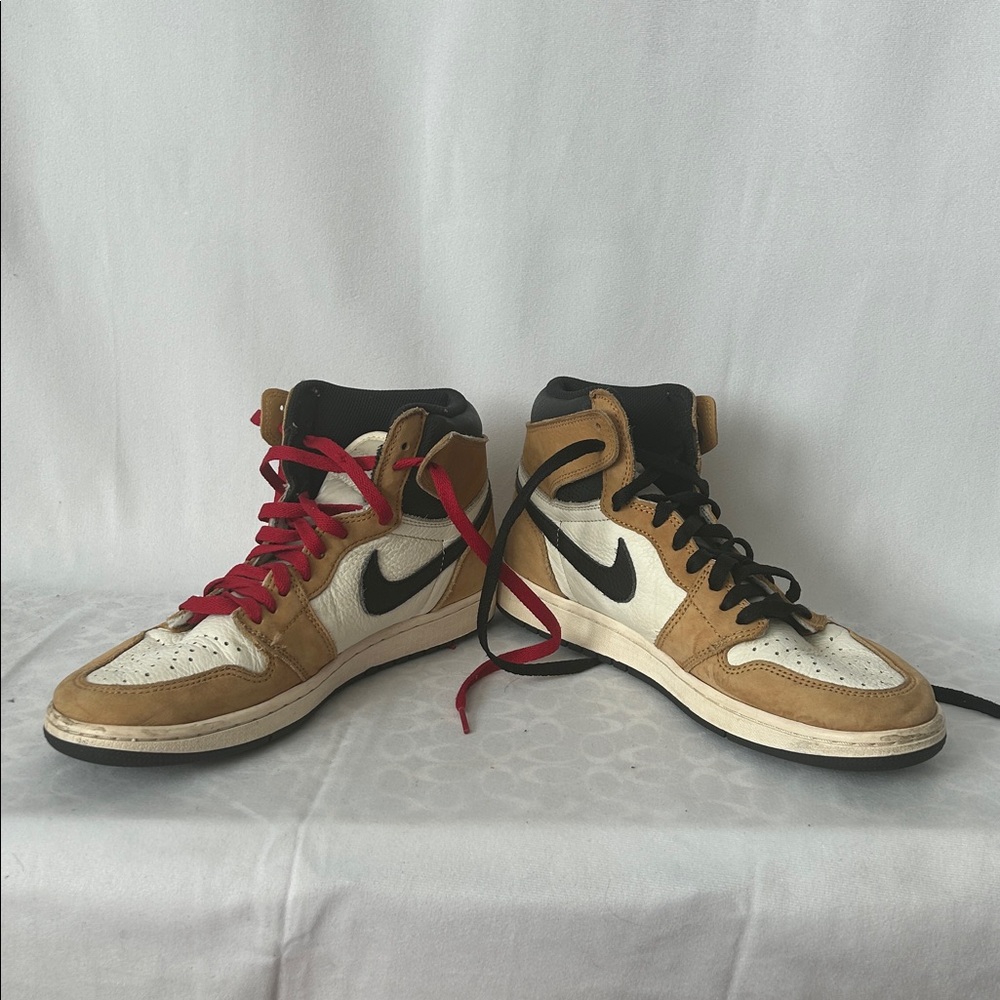 Nike Jordan 1 Retro Rookie Of The Year High-Top Sneakers **Size 10** - Picture 4 of 15